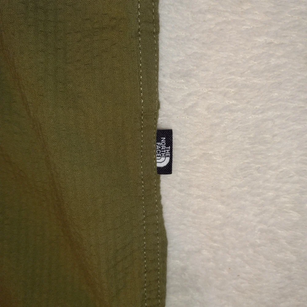The North Face Shirt Men S Green Short Sleeve Button Collar Cotton pockets
